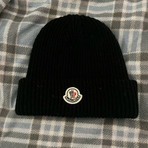 Black Monlcer beanie